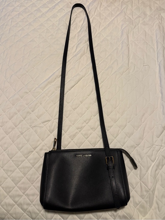Marc Jacobs Handbags - Marc Jacobs Black Leather Slim Crossbody with Gold Hardware